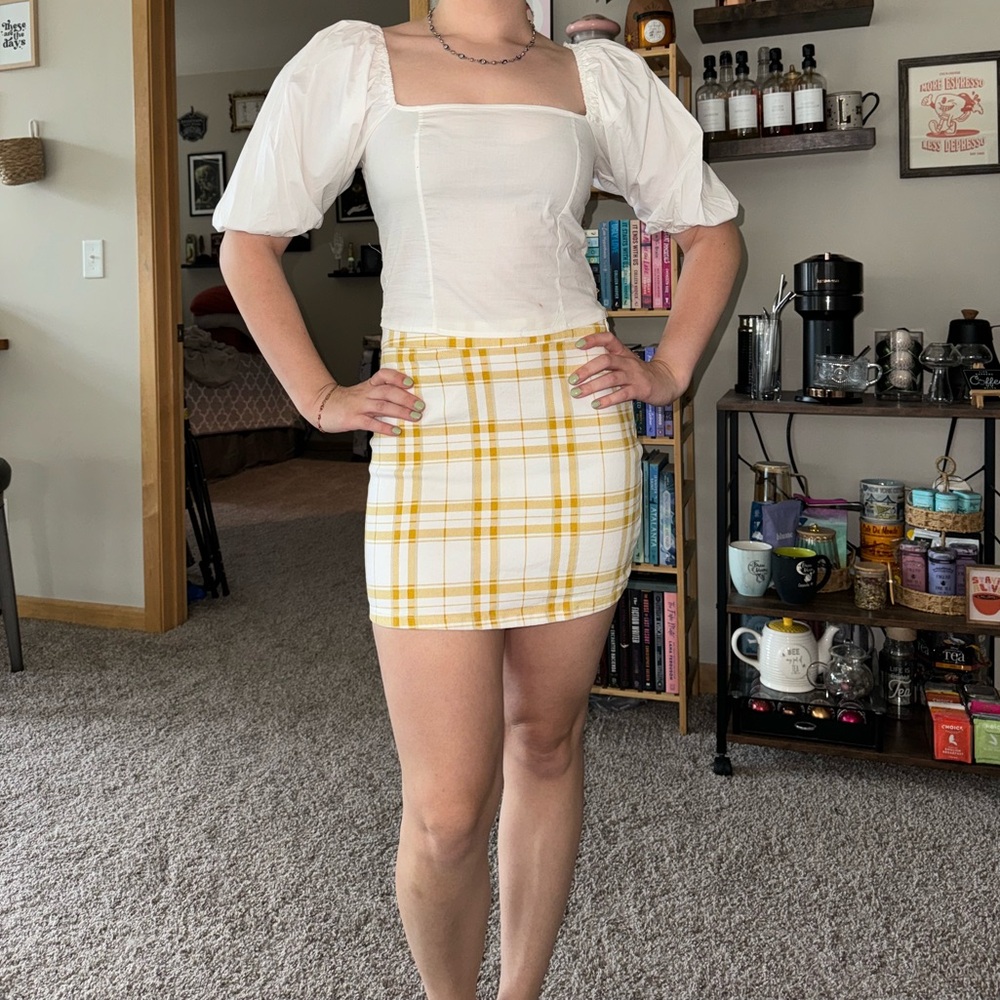Yellow plaid fitted mini skirt